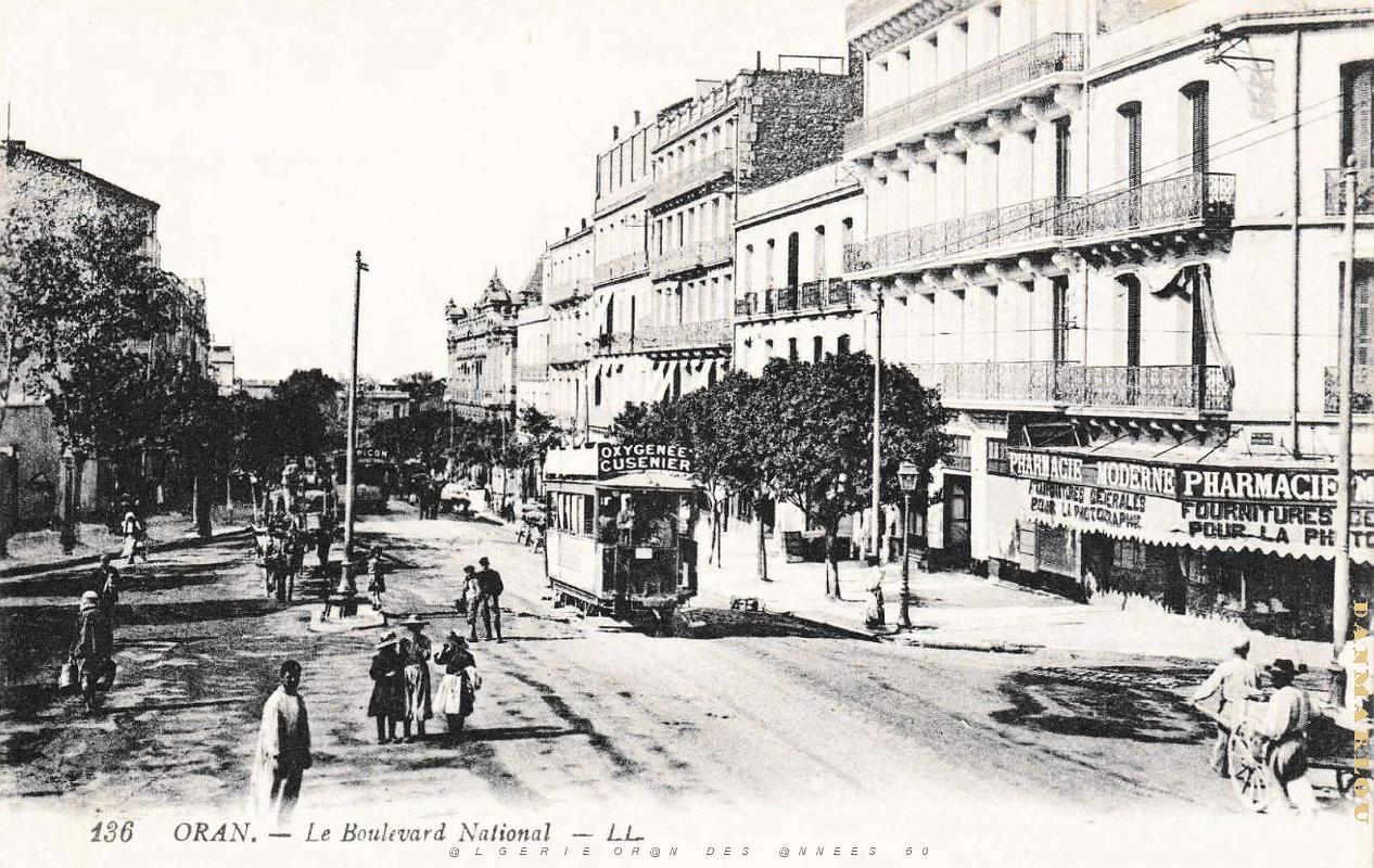 2438- Oran - Boulevard National.jpg